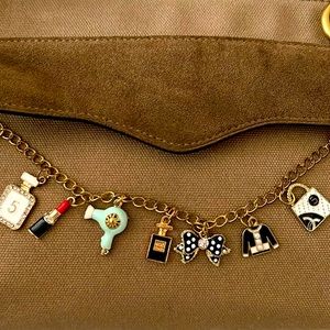 🛍LOVE THIS “GIRLIE GIRL” CHARM BRACELET!! KNOW YOU WILL TOO!!🛍